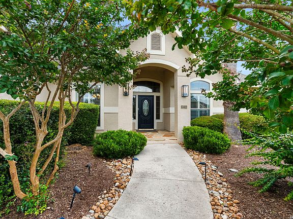 2nd image of 3230 Roan Way