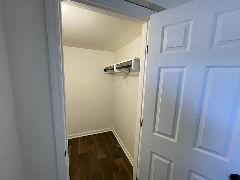 94 Knox Dr — Photo 17