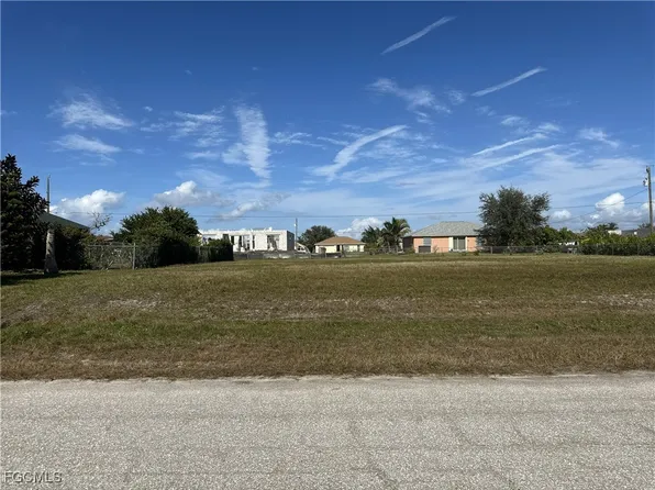 2701 NW 7th Ter, Cape Coral, FL 33993