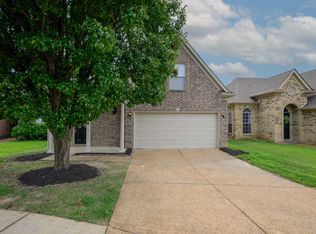 4820 Pine Forest Dr, Memphis, TN 38125