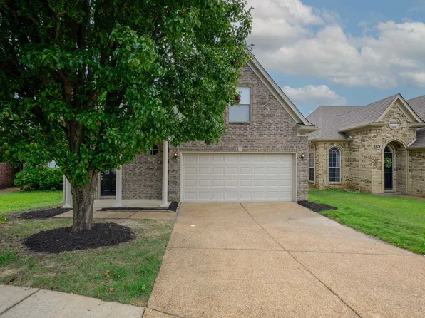 4820 Pine Forest Dr, Memphis, TN 38125