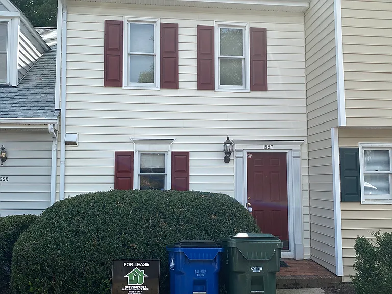 1927 Trexler Ct — Photo 1