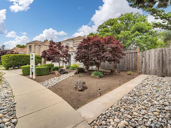 3rd image of 4656 Marbella Ct