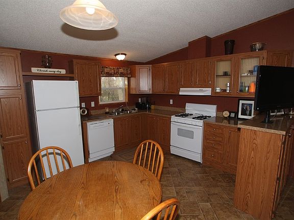 3rd image of 24267 140th St