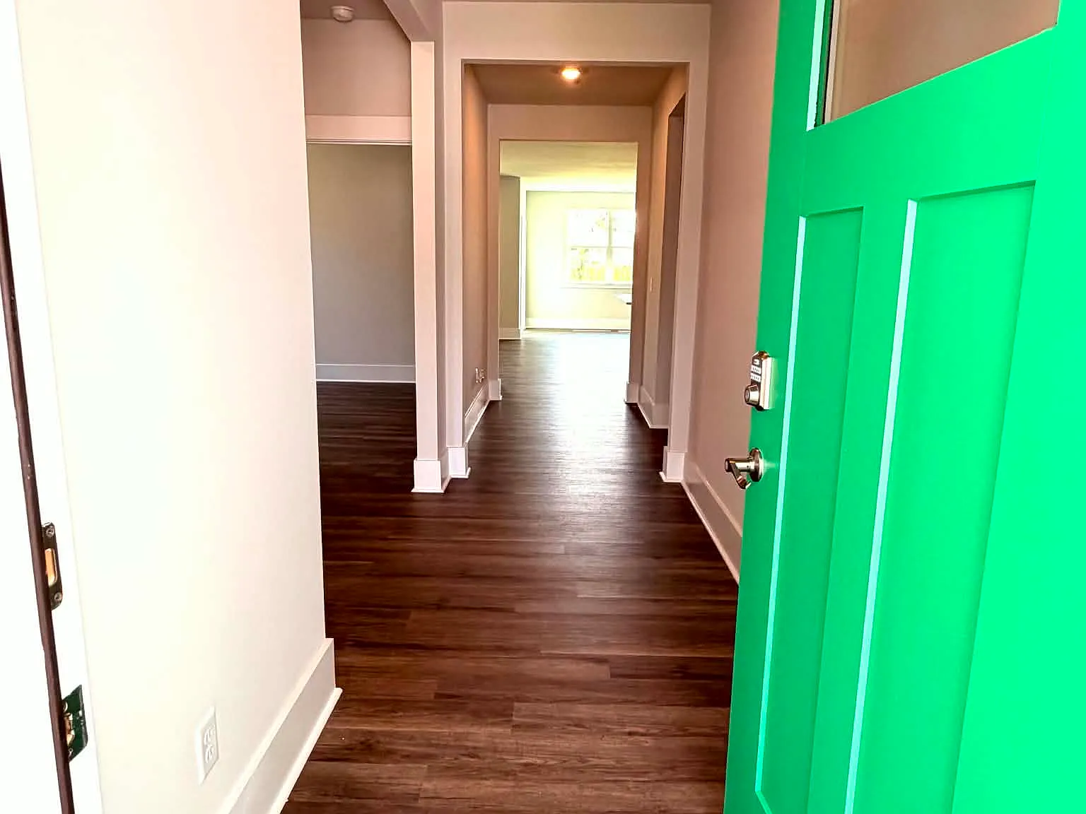 3 bed, 1620 sqft, $2,300 — Photo 3