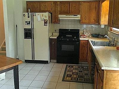2nd image of 2486 Sherwood Dr