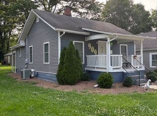 909 N McKinley Ave, Clarksville, IN 47129