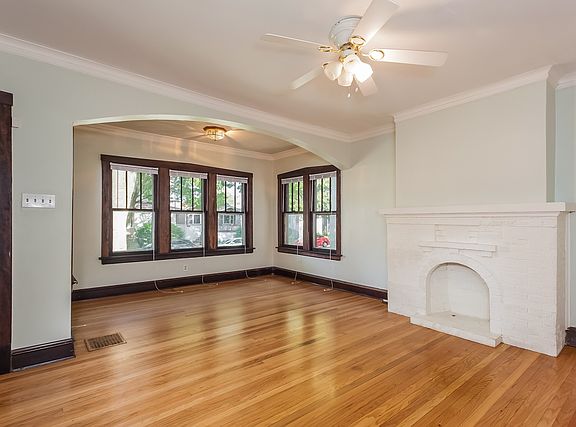 4th image of 1173 S Harvey Ave