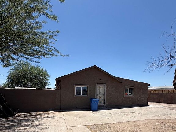 2nd image of 1709 E ENCINAS Lane