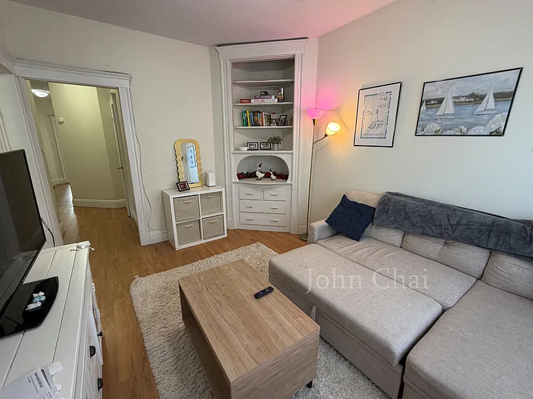 11 Mount Hood Rd #4 — Photo 6