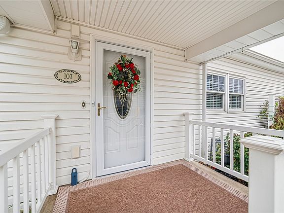 5th image of 107 Green St