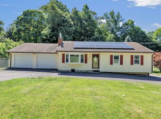 34 Lasky Rd, Beacon Falls, CT 06403