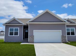 418 SE Willow Run Ln, Ankeny, IA 50021