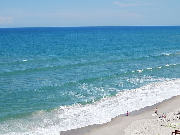 4th image of 925 Highway A1a APT 703