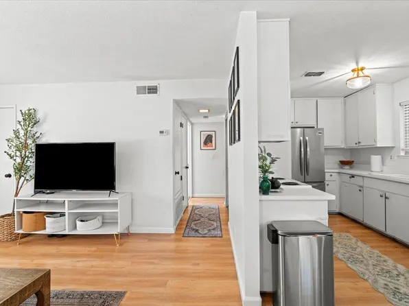 104 Luna Grande Cir Unit 20, Sacramento, CA 95834