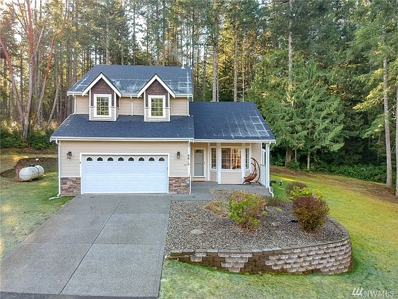 2nd image of 9810 138th Ave NW