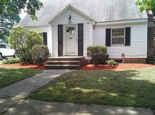 21 Jefferson St, Lawrence, MA 01843