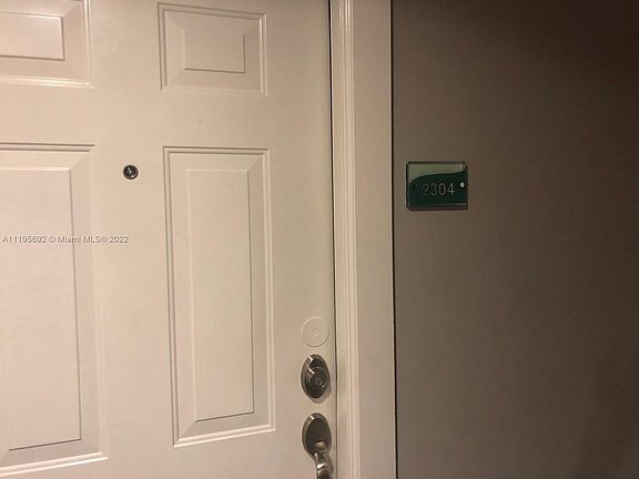3rd image of 170 SE 14th St APT 2304