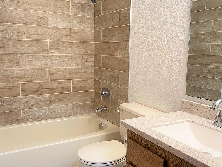 512 S Kearney Pl — Photo 32