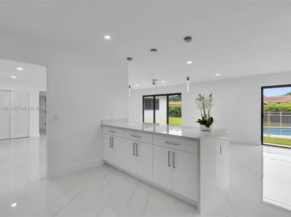 6940 NW 6th St, Fort Lauderdale, FL 33317