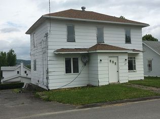 424 Park St, Madawaska, ME 04756