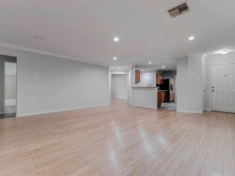 10627 Ince Ln — Photo 4