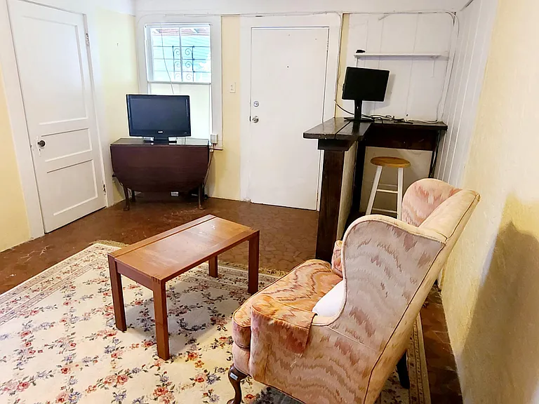 4723 Carondelet St #D — Photo 5