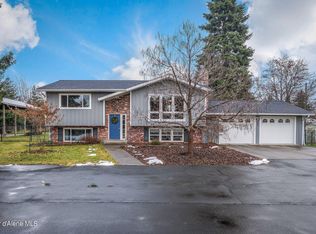 9758 N Baack Rd, Hayden, ID 83835