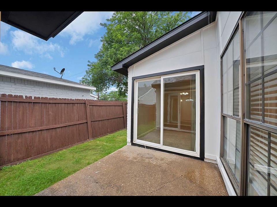 1st image of 6080 Dooley Dr #6080