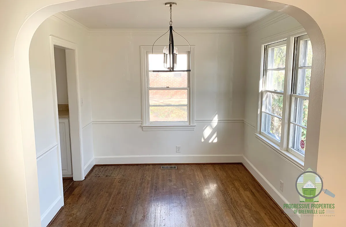 112 James Drive - 1 — Photo 4