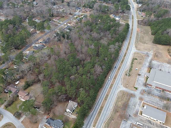 5th image of 2424 Rockbridge Rd