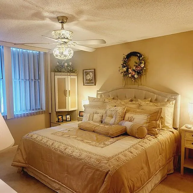 2 bed, 2.0 bath, 963 sqft, $2,400 — Photo 3
