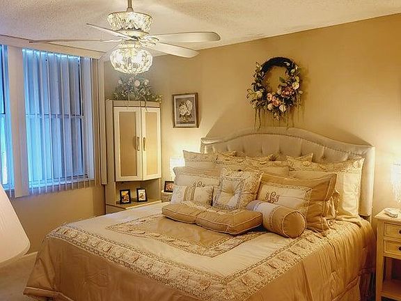 3rd image of 2006 S Federal Hwy APT 401