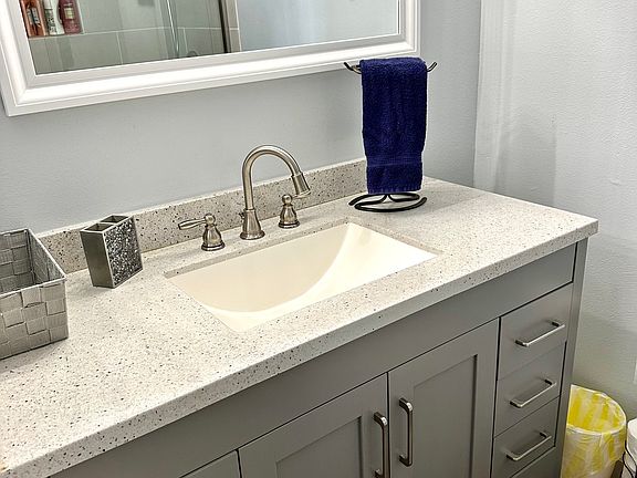 5th image of 2520 Clairemont Dr Unit 212
