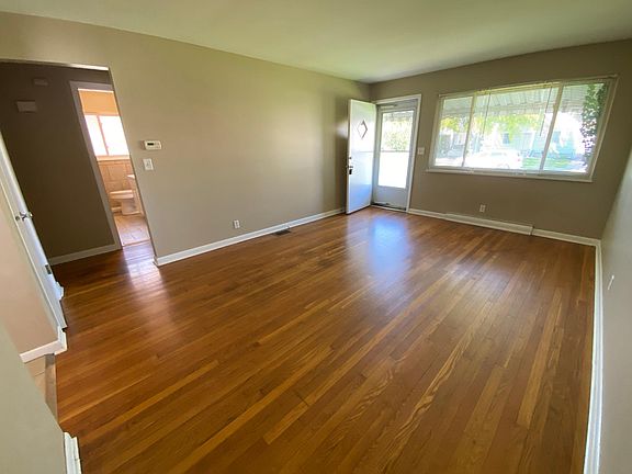 4th image of 5004 Pensacola Blvd