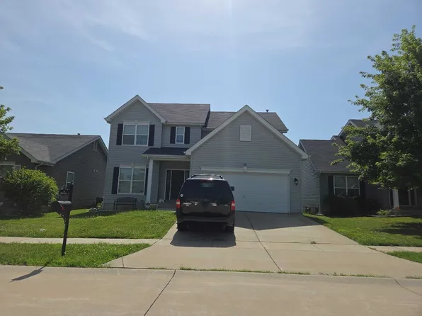 228 Pecan Bluffs Dr, Wentzville, MO 63385