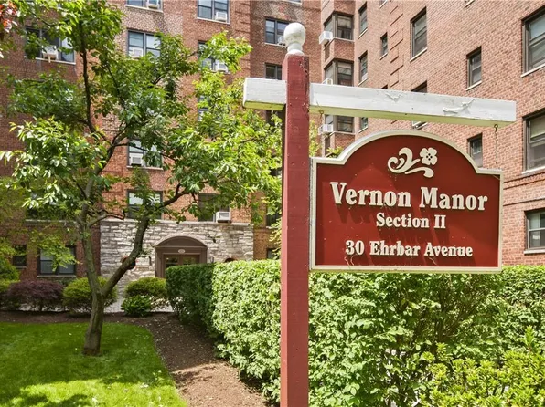 30 Ehrbar Avenue #401, Mount Vernon, NY 10552