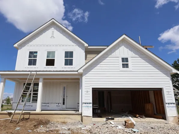 467 Zelkova Ln, Lewis Center, OH 43035