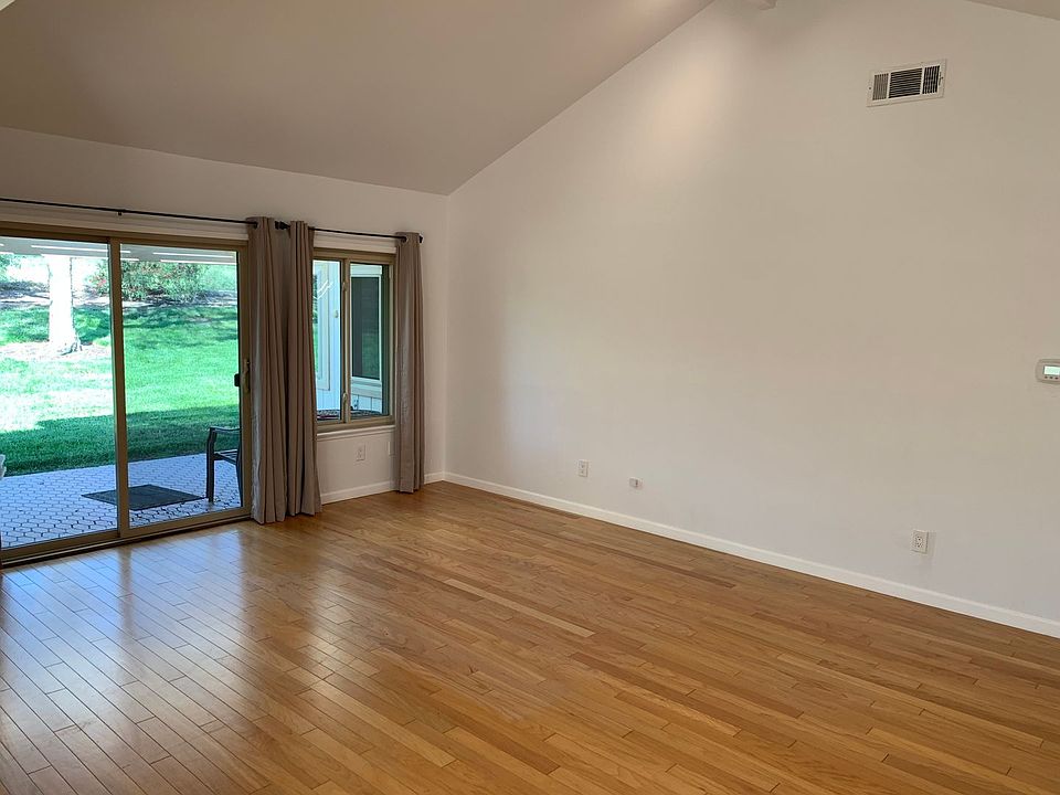 44161 Village 44, Camarillo, CA 93012 Zillow