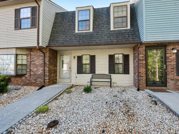 32 Beacon Ct, Lynchburg, VA 24502