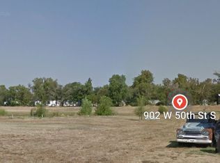 902 W 50th St S, Wichita, KS 67217
