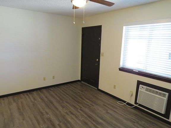 5th image of 901 E 11th Ave APT 4