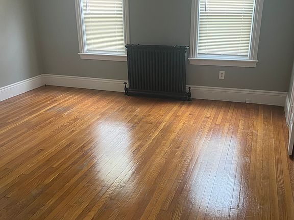 4th image of 14 Southwick St Floor 1