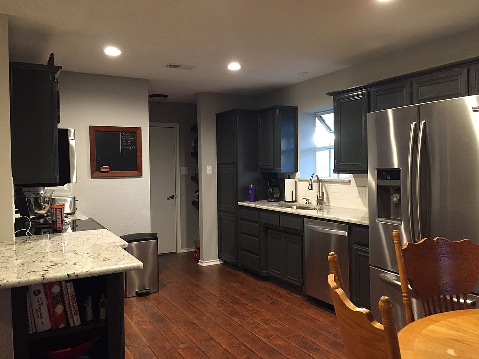 2nd image of 1204 Tammy Ct