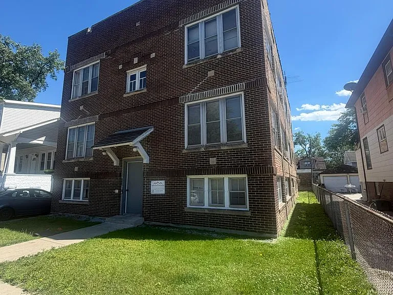 258 Carroll St — Photo 1