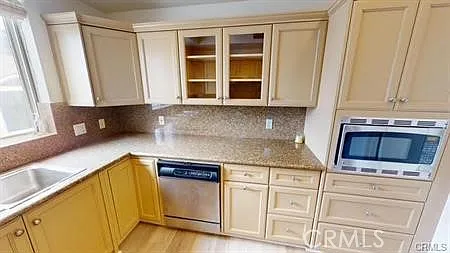 1176 Wellesley Ave #1 — Photo 25