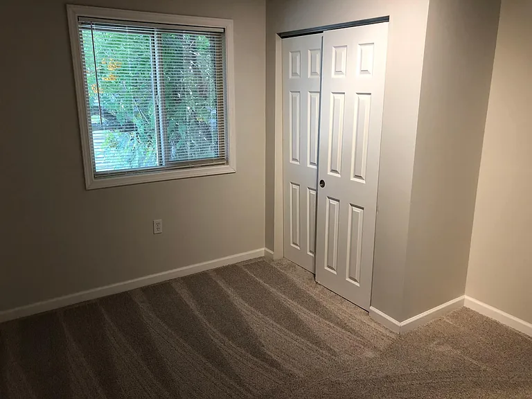 10317 Midvale Ave N #6 — Photo 8