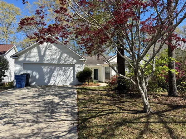 211 Cumberland Dr, Dothan, AL 36301