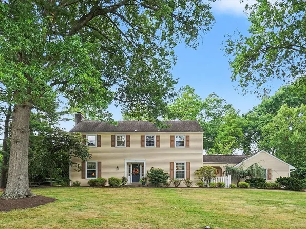 176 Gwynedd Manor Rd, North Wales, PA 19454