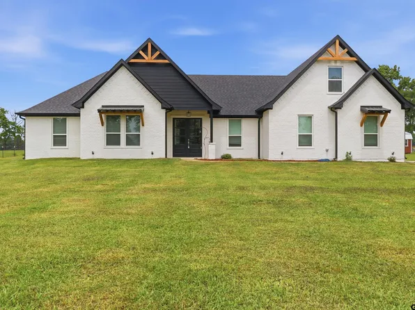 745 County Road 3240, Mount Pleasant, TX 75455